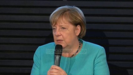 Top News - Berlini dhe Parisi do të pranojnë të mitur nga Moria