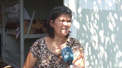 NJË VIT JETË NË ÇADËR, QINDRA FAMILJE ENDE PA SHTËPI PAS TËRMETIT - News, Lajme - Kanali 7