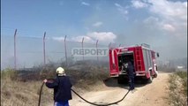Report TV -Tre vatra zjarri në Krujë, flakët depërtojnë në burg, zjarrfikësja ndihmohet nga banorët