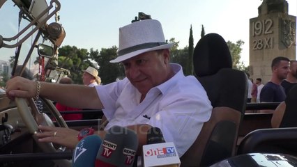 PARADA “RETRO” SJELL KOLEKSIONIN E AUTOMJETEVE HISTORIKE NË VLORË - News, Lajme - Kanali 7