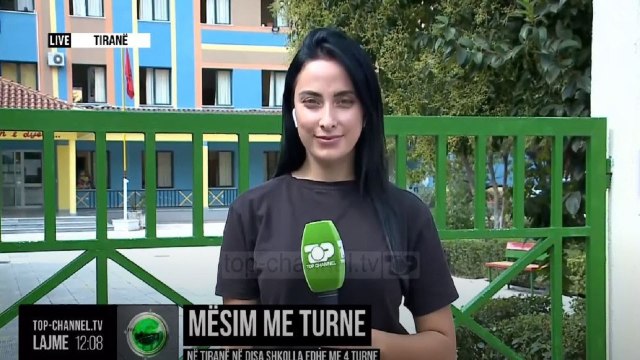 Mësim me turne dhe maskë/ Në Tiranë në disa shkolla edhe me 4 turne
