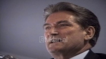 Keshilli Kombetar i Partise Demokratike paraqet kushtet per te hyre ne balotazh (6 Tetor 2000)