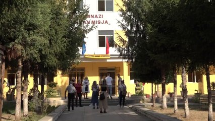 Dezinktantë dhe ruajte distance edhe në Shkodër nis mësimi në kushtet e Covid-19: Pa koment