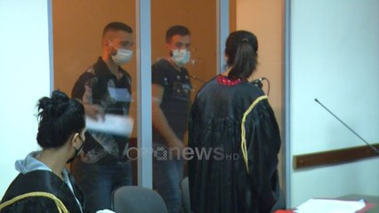 Ora News - Qendrat e masazhit i kthyen në shtëpi publike, lihen në burg vëllezërit pronarë