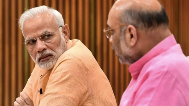 Shah, Rajnath meet PM Modi ahead of talks with farmers