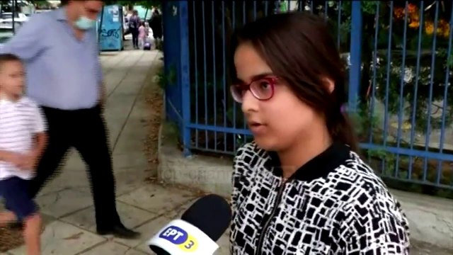 Prindërit refuzojnë shkollën/ Në Greqi disa familje nuk i çojnë fëmijët në ditën e parë