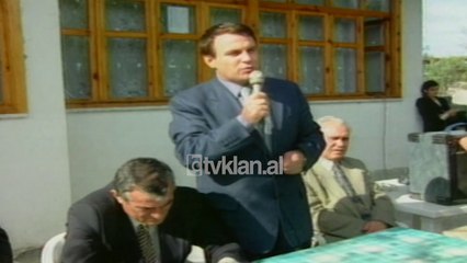 Ruçi e Malaj fushate per balotazhet ne Novosele e Frakull - (8 Tetor 2000)