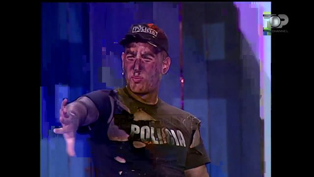 Nostalgji: Flor Binaj ose Polici Kol Frakusha materiali “Kush mi” ?