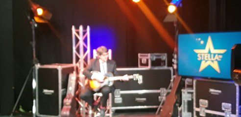 Mike Read Spot the intro