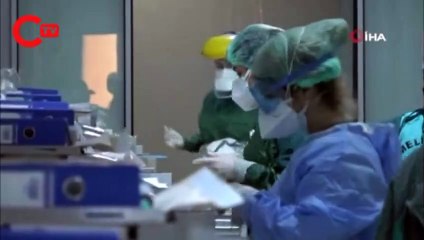 Yoğun bakımdaki hastaların son istekleri sağlık çalışanlarını bile ağlatıyor
