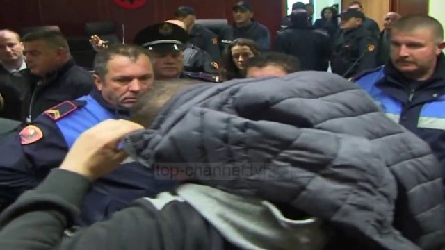 Dënohet ish-kryebashkiaku i Lezhës/ Fran Frrokaj, 4 vite burg për tjetërsim të pronave