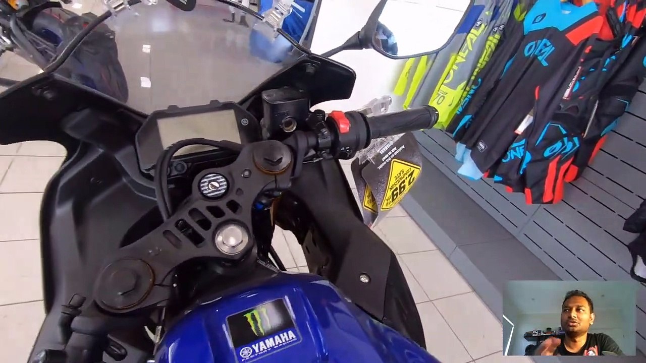 Yamaha R3 2020 Walkthrough 300 CC Comparison Honda CBR300R vs Kawasaki Ninja 300 vs KTM RC390