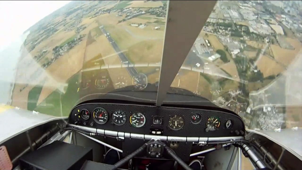 Voltige sur RANS S10 verticale le Havre 2020 Joyeux Noël.