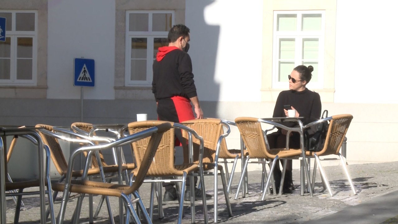 Comercios portugueses esperan un aumento de turistas tras pérdidas del 90%