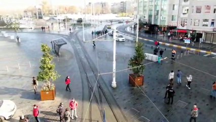 Sokağa çıkma yasağının ardından Taksim...