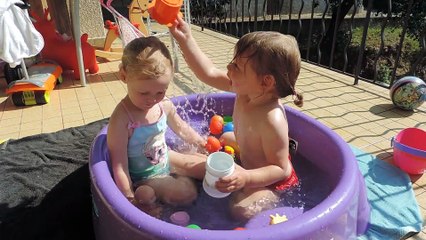 Piscina Brincadeiras Video   (2)