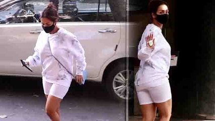 Malaika Arora Snapped at Clinic Bandra| FilmiBeat