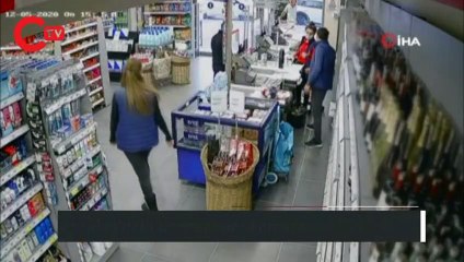 Antalya'da hissedilen deprem anı kamerada