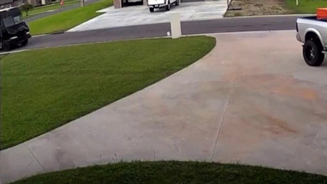 Delivery Driver Slams Into Mailbox
