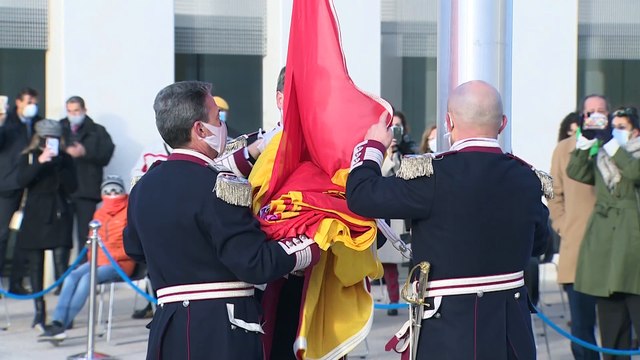 Almeida destaca el sacrificio de la Policía Municipal a lo largo de su historia