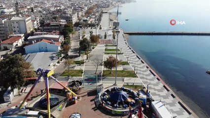 Turistik Sahiller Boş Kaldı