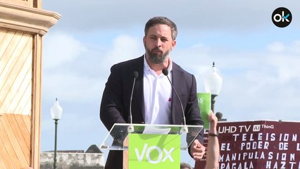Abascal contra los socialcomunistas: «Hacen noticias de un chat ridículo cuando ellos están en el chat de ETA»