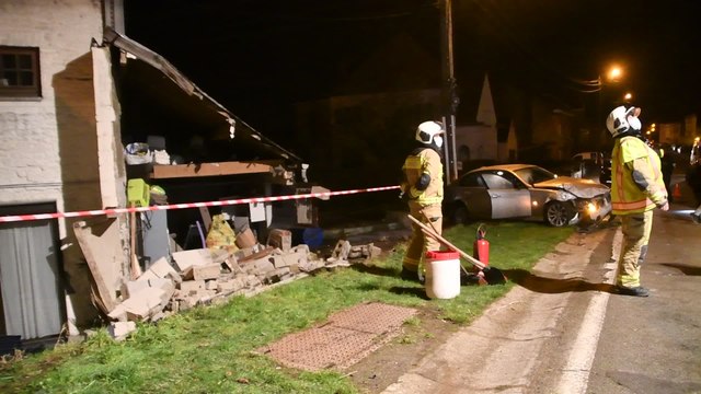 Florennes: violente sortie de route à Morialmé (05.12.20)