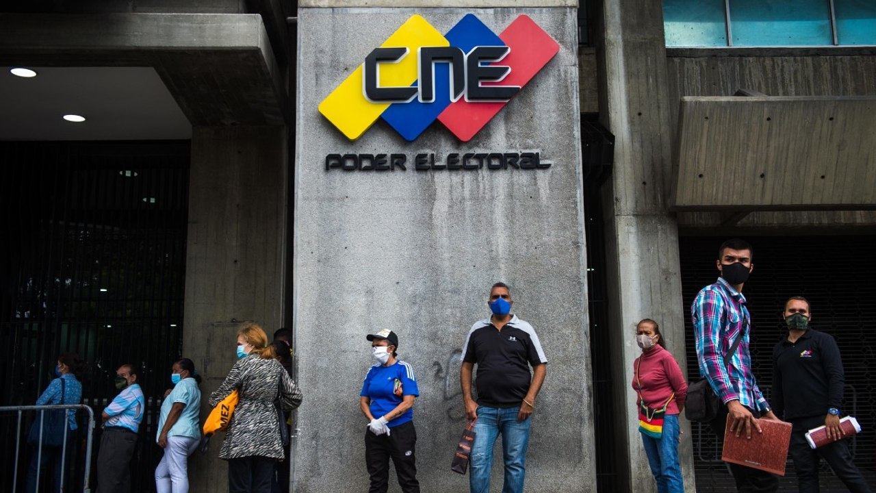 Venezuela desarrollará elecciones parlamentarias bajo cuestionamientos