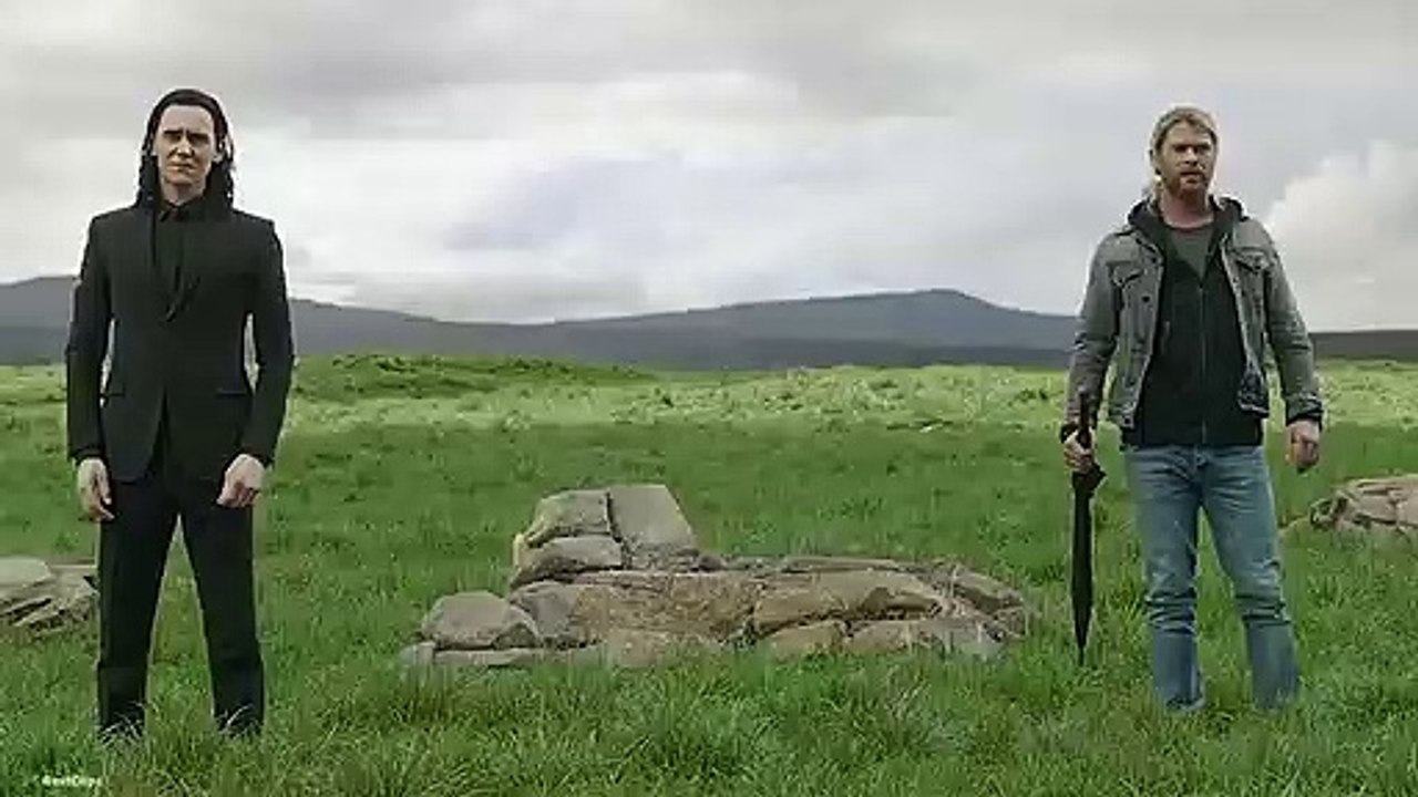 Thor vs Hela - First Fight Scene //  Thor Ragnarok (2017) Movie CLIP HD