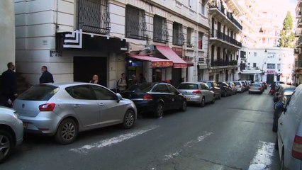 الجزائر.. حزمة جديدة من القيود لمواجهة تفشي كورونا