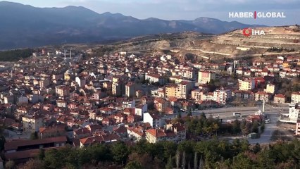 İlçede sıkı denetim... Nüfusun yüzde 70'i karantinada!