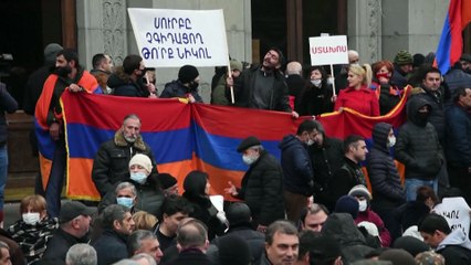 Perché in Armenia, dopo la sconfitta militare, c'è una lotta di politica interna