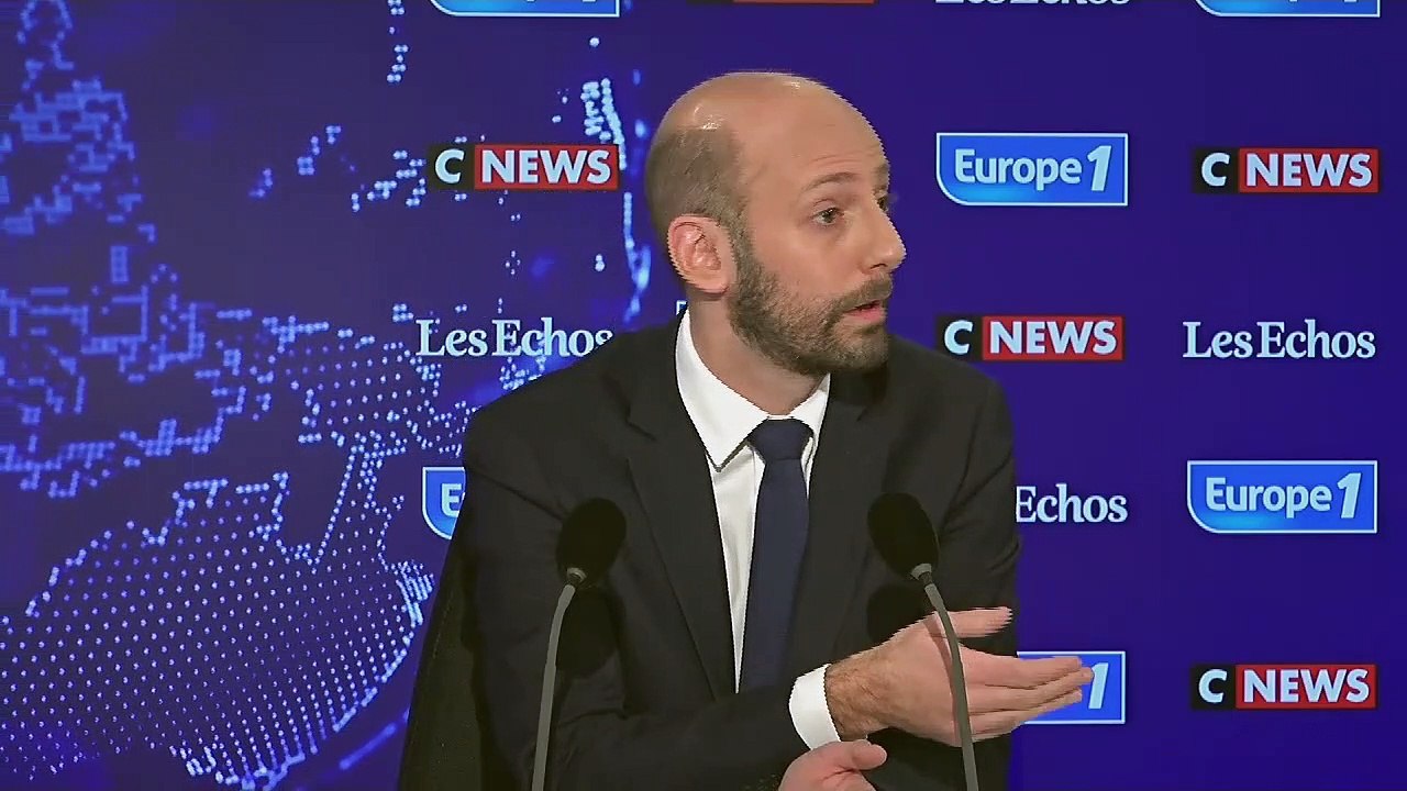 "Mélenchon prend le parti de ceux qui viennent détruire la République", s'insurge Guerini