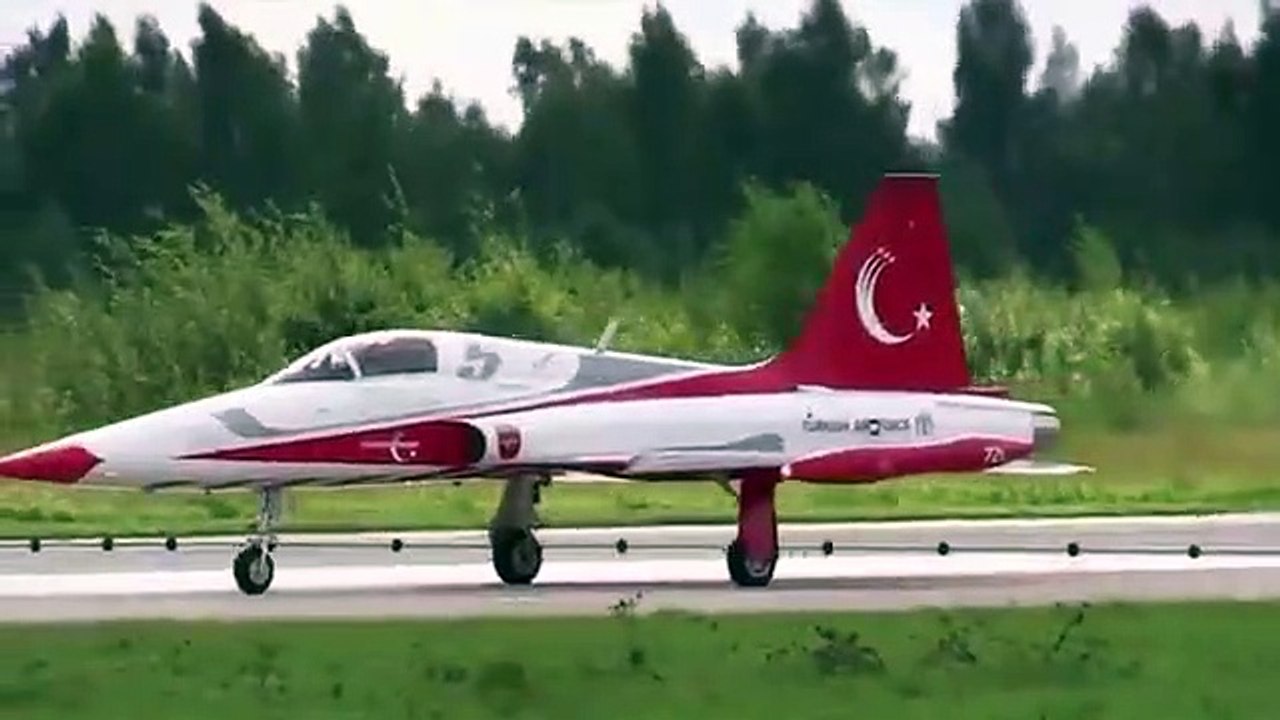 Türk Yıldızları nefes kesti!