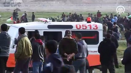 İsrail askerleri Gazze sınırında 32 Filistinliyi yaraladı