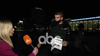 Video herunterladen: I riu: Shteti me mbajti dy dite ne burg, e kam shpinen gjak