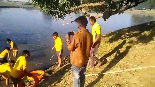 तालाब में डूबे हेमराज का शव मिला, सदमें में मां ने खाया जहरीला पदार्थ