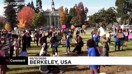 شاهد: أميركيون يتظاهرون مطالبين بإعادة فتح المدارس المغلقة من آذار/مارس الماضي