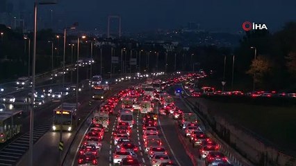 56 saatlik kısıtlama sonrası İstanbul'da trafik yoğunluğu yüzde 40'ı aştı