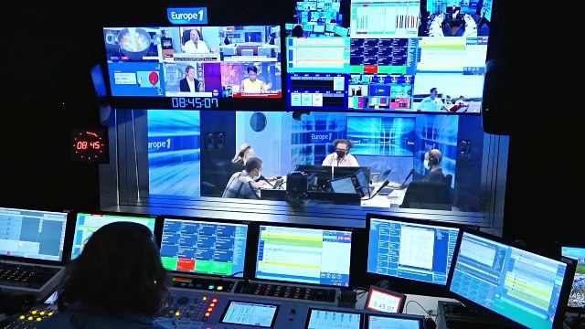 Stéphane Bern : Vacciner la Reine c'est comme restaurer la Joconde (Canteloup)