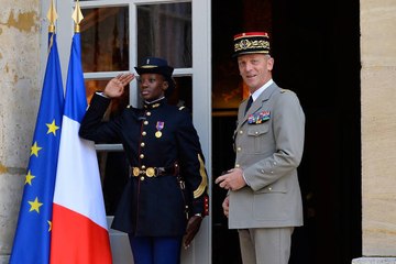 Le général De Villiers craint "une guerre civile"