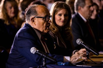 L'avocat Rudy Giuliani a été testé positif au covid-19