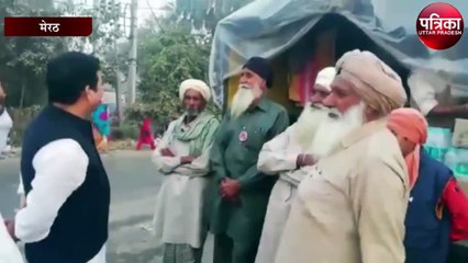किसान आंदोलन : कारपोरेट ऑफिस छोड़ युवा बना रहे किसानों के लिए रोटियां