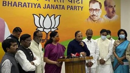 Actor Vijayashanthi joins BJP