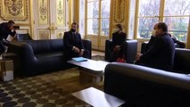 Macron pede mais liberdade de expressão a Abdel Fattah Al-Sissi