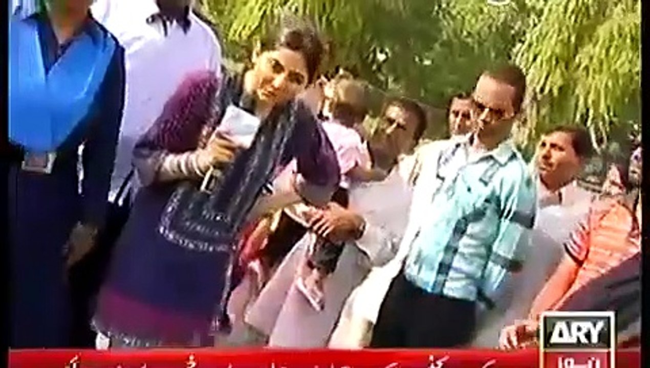 Morning Show Sanam Baloch Mumtaz Begum Body Animal Face Human In Karachi Zoo Pakistan