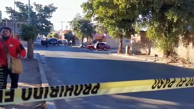 Con R-15 ejecutan a carrocero en la Lázaro Cárdenas