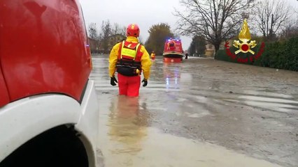 Maltempo nel Modenese, Vigili del Fuoco in azione a Nonantola -1- (07.12.20)