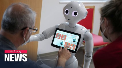 Robots boost morale and help with hygiene at a German care home