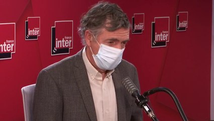 Éric Caumes : "D'un côté il y a le risque de faire redémarrer l'épidémie, mais je ne pense pas qu'elle redémarrerait à l'intérieur d'une théâtre ou d'un cinéma. De l'autre, l'impact psychologique, social, économique, est de plus en plus important."